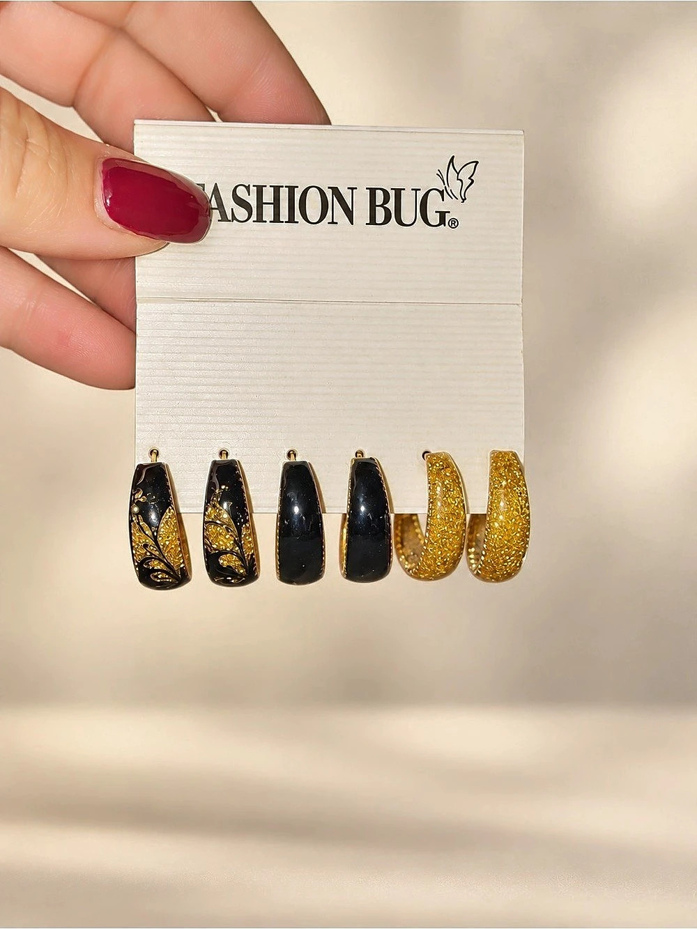 Fashion Bug Black & Gold Earrings NWT